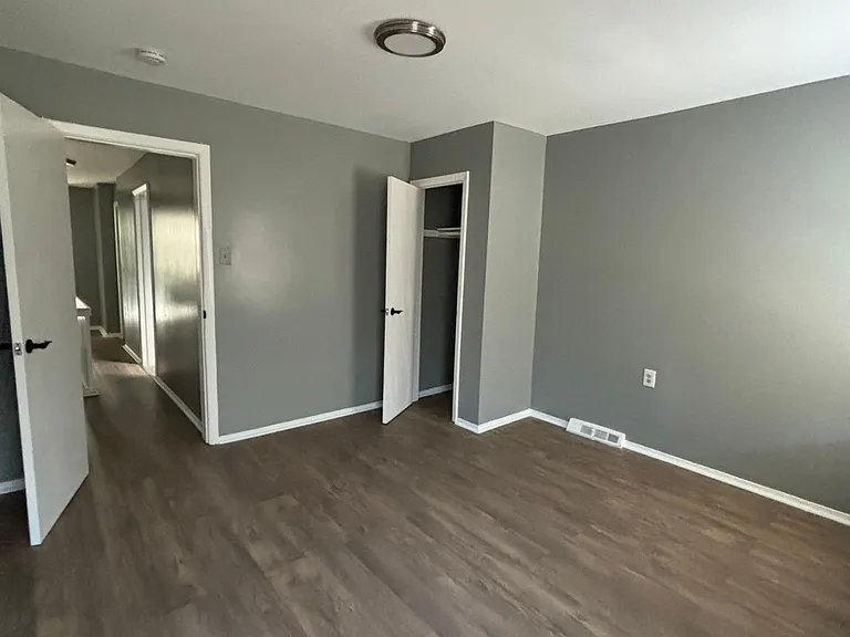 2333A Lauretta Ave — Photo 10