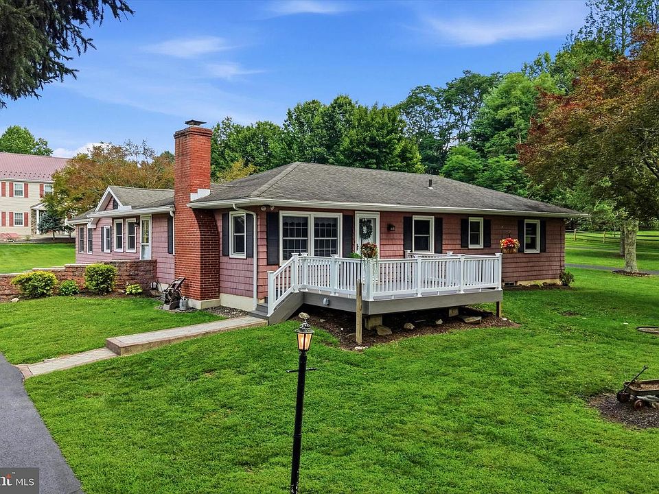 1st image of 331 Valley Rd