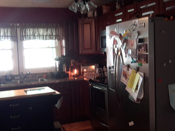 2nd image of 3058 Clover Ave