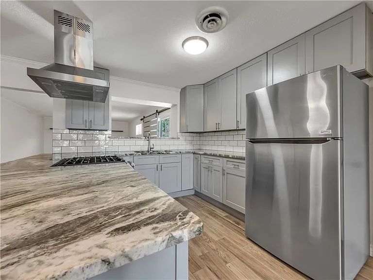 853 Belmeade Dr — Photo 12