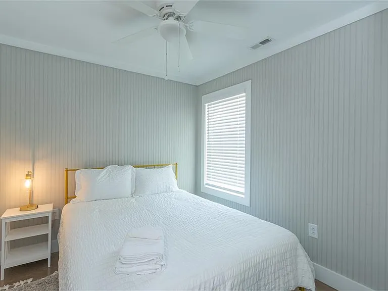 1025 Smyzer Rd — Photo 9