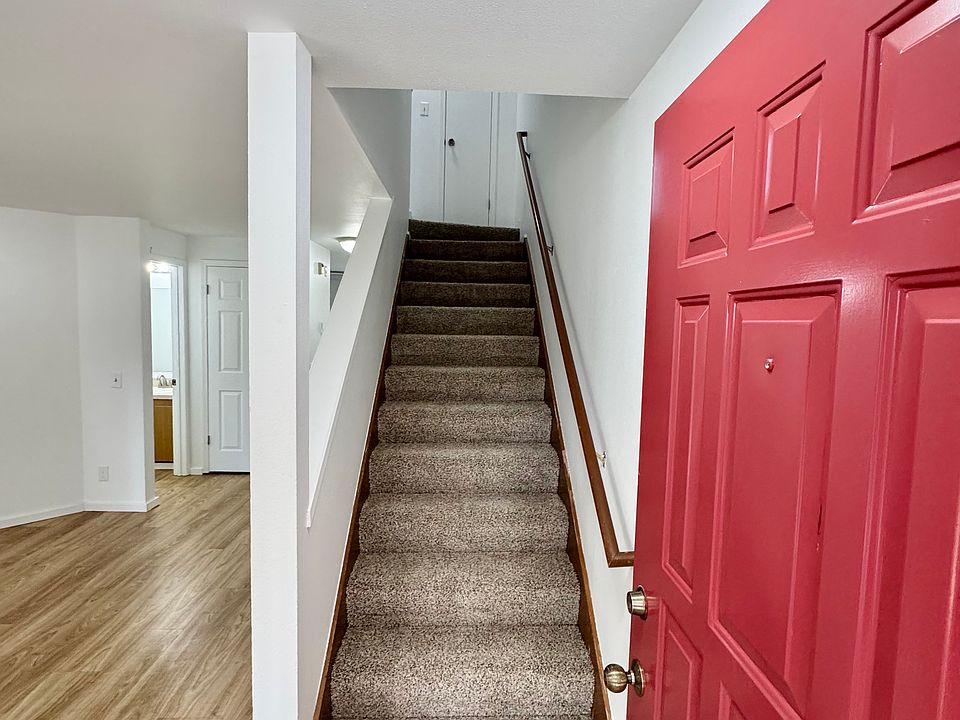Entry is on Ground Floor.