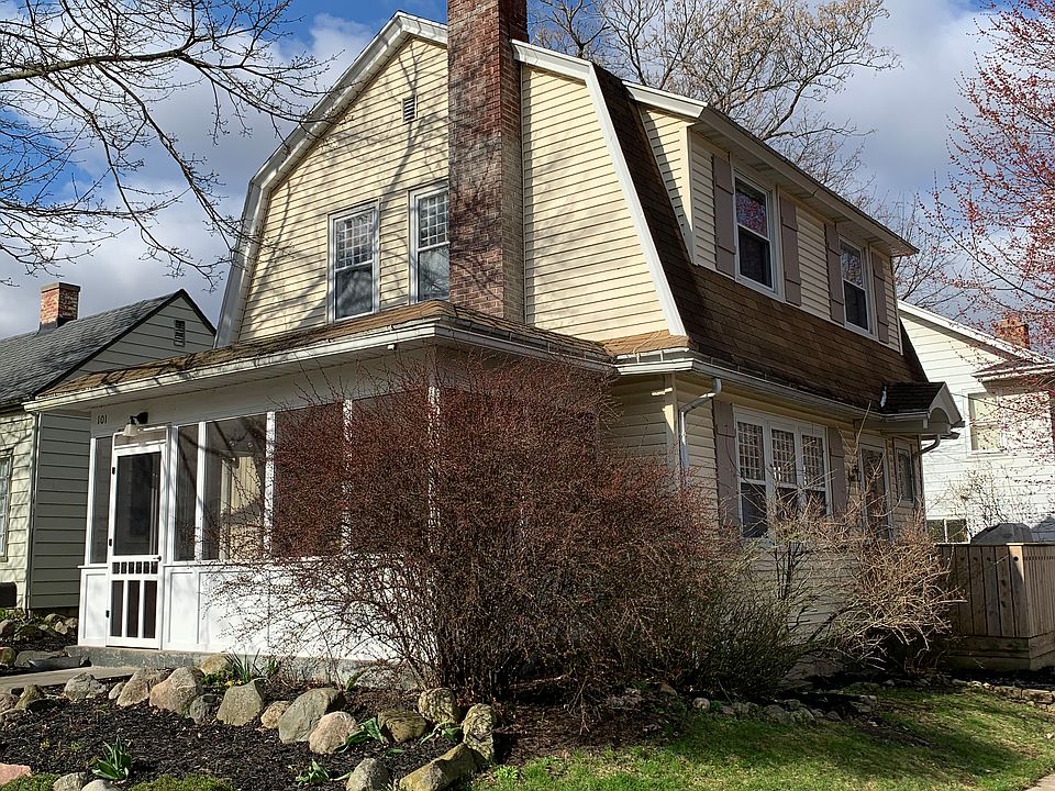 1st image of 101 Youell Ave SE