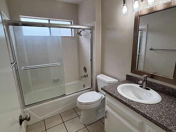 5th image of 1218 Pine St APT 304