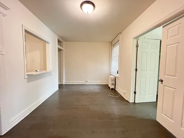 220 Bloomfield Ave #10 — Photo 2