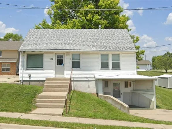 117 W 16th St, Maryville, MO 64468