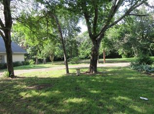 10 Timber Creek Trl, Wills Point, TX 75169