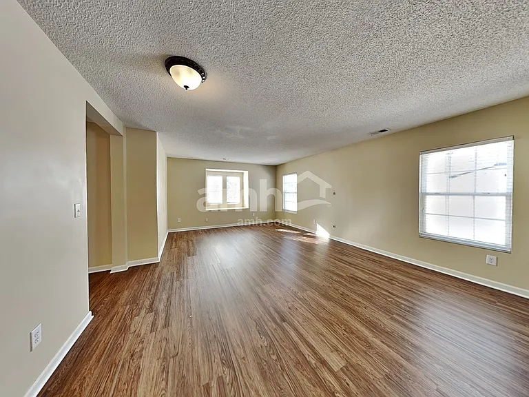 6005 Ricker Rd — Photo 11