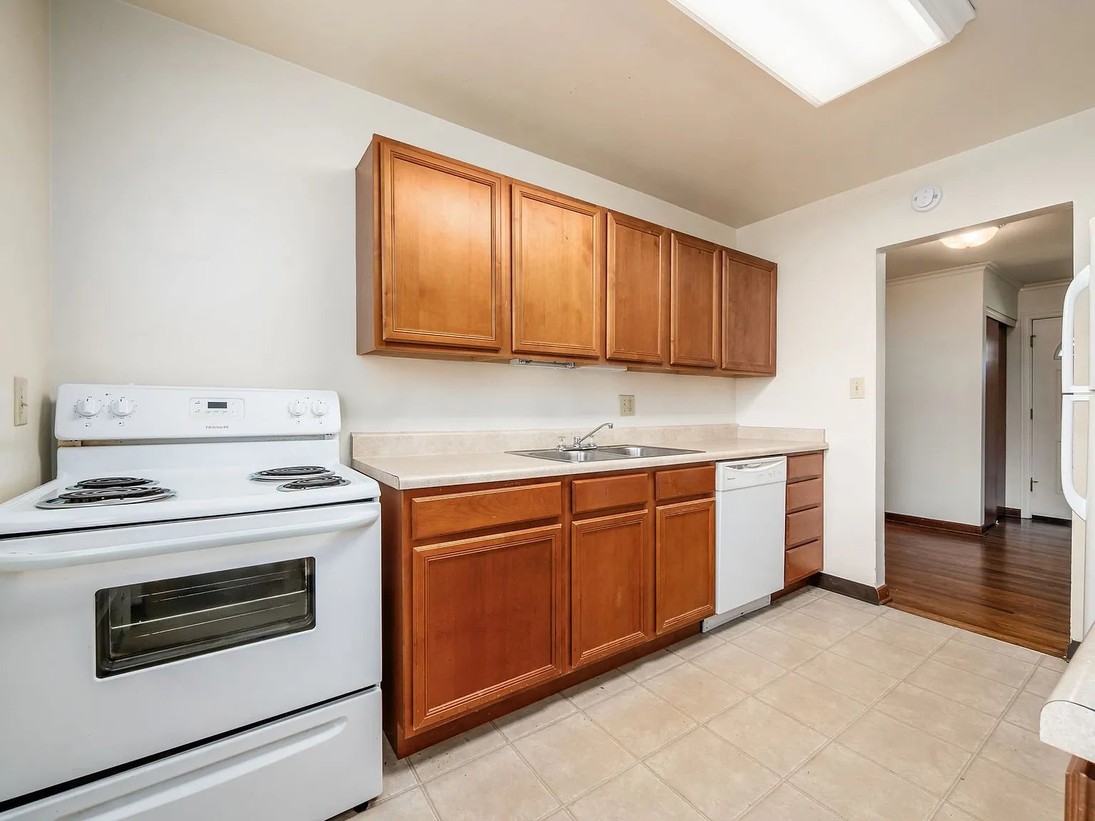 1140 Eastfield Road - 1 — Photo 2