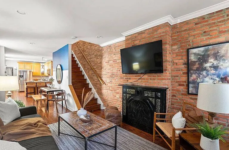 1303 Patapsco St — Photo 4