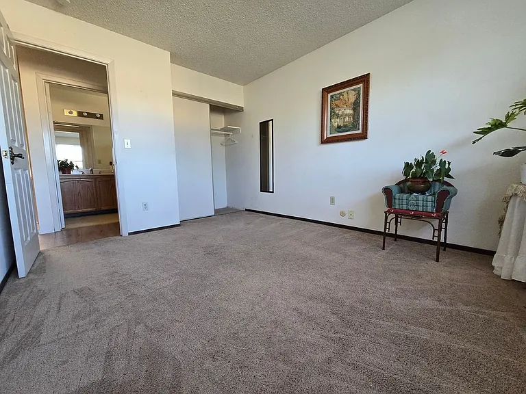 5001 Fern Pl #ROOM — Photo 4