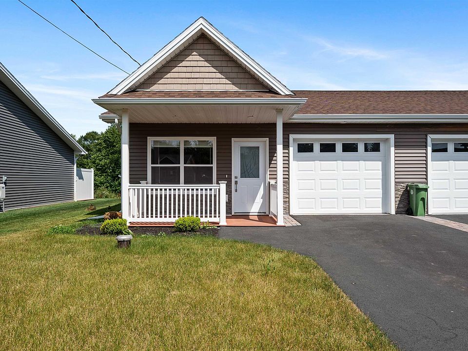 1st image of 12 Summer Hill Pl
