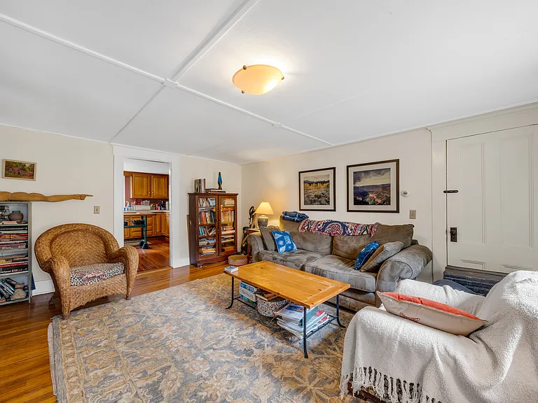 69 S Hampton Rd #1 — Photo 20