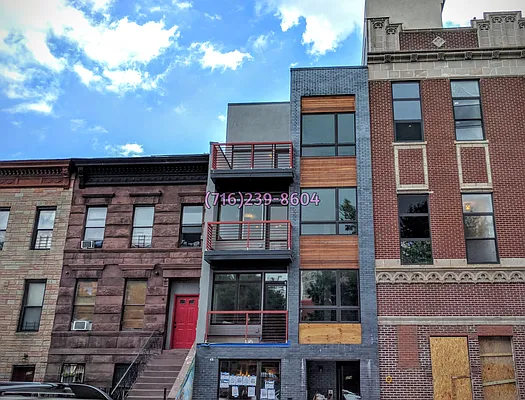 Rented by Manhattan Management LLC | media 85