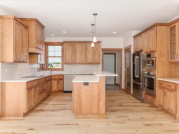 3rd image of 2359 Sydney Ln