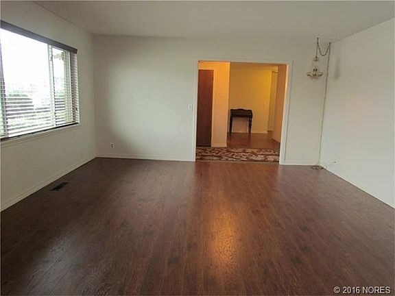 5th image of 3634 S Hudson Ave