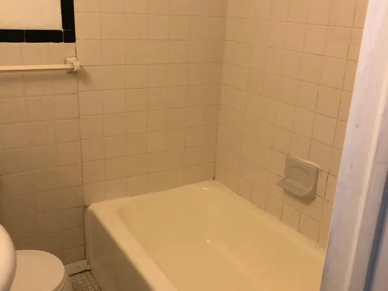 15 Crown Ter #BASEMENT — Photo 3