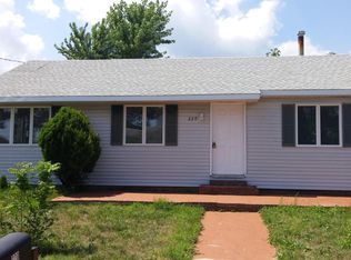 220 Swan Rd, Brick, NJ 08723