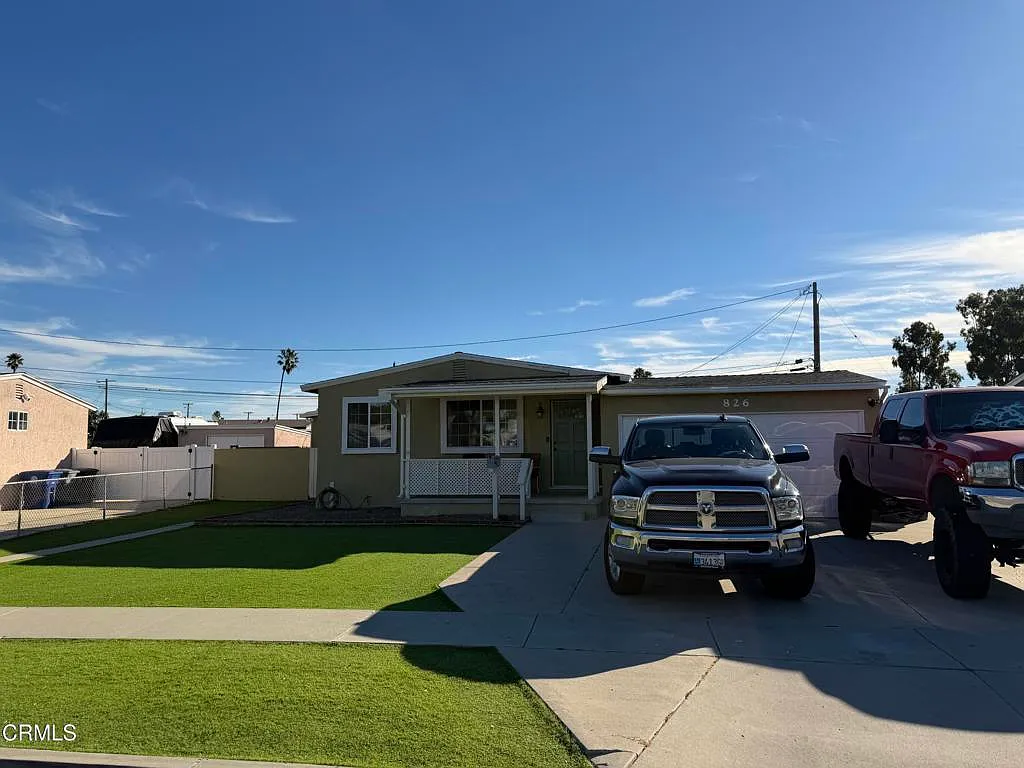 3 bed, 2.0 bath, 1132 sqft, $3,600 — Photo 2