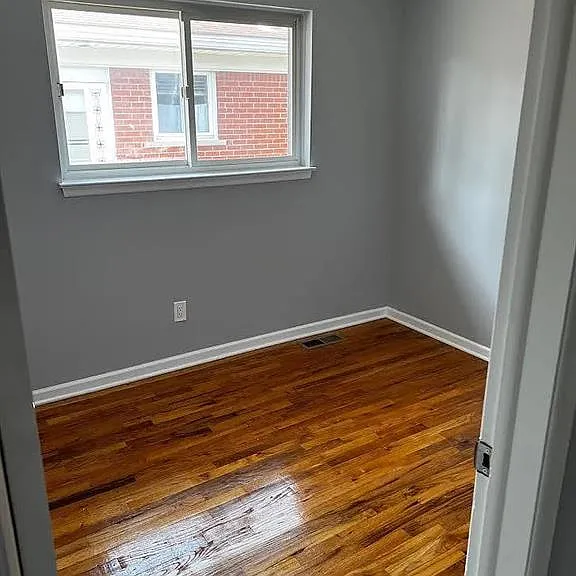 6577 N Lafayette St — Photo 5