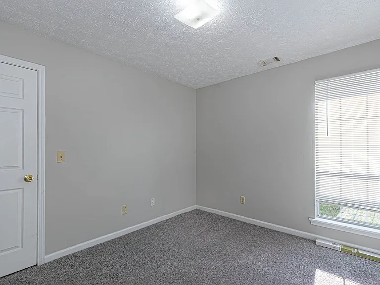 5713 Marlette Ct — Photo 13