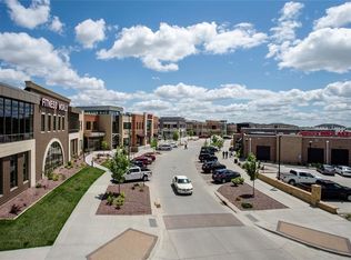 302 SW 18th St, Ankeny, IA 50023