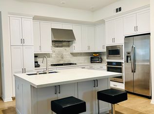 295 Carlow, Irvine, CA 92618