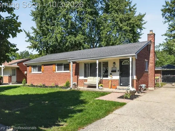 41052 Greenbrook Ln, Plymouth, MI 48170