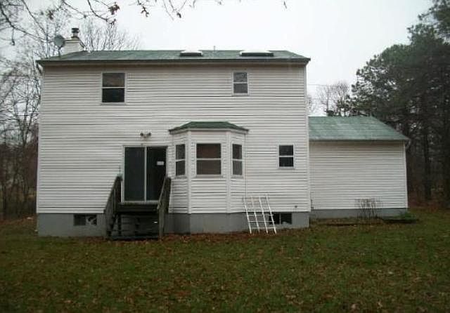 2nd image of 112 W Bartlett Rd