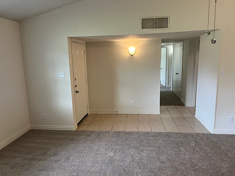 1104 Kesser Dr — Photo 13