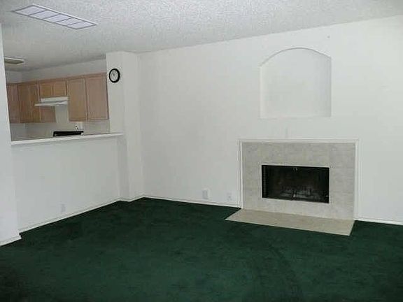 3rd image of 4000 Sonoma Dr