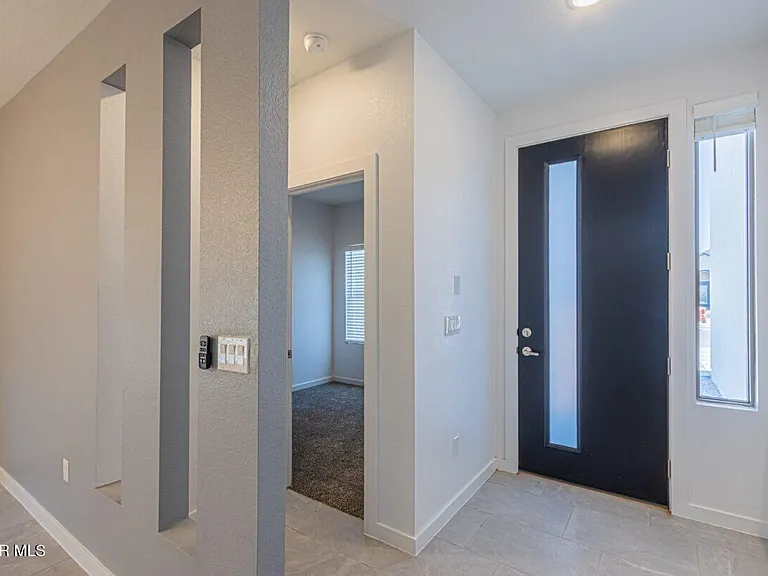 15168 Composition Ave — Photo 3