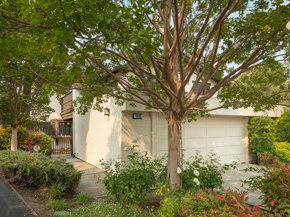 1st image of 2483 Sharon Oaks Dr