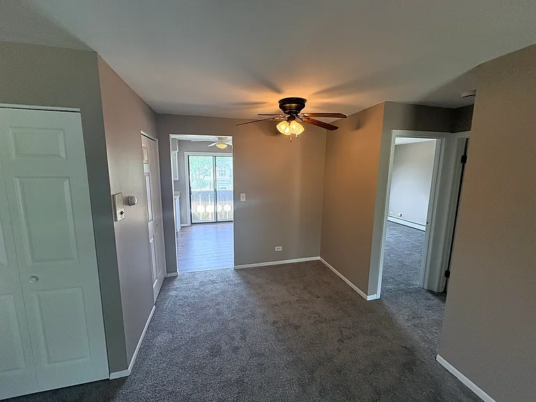 386 Echo Ln #4 — Photo 5