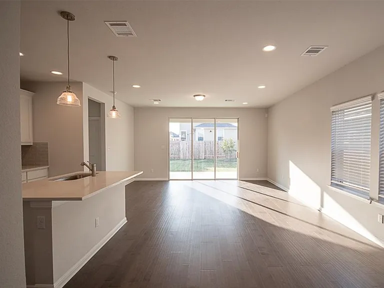 129 Winding Hollow Ln — Photo 12