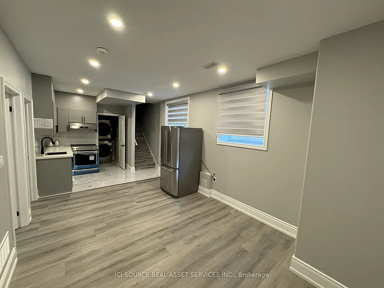 453 Thornborrow Ct #BASEMENT — Photo 11