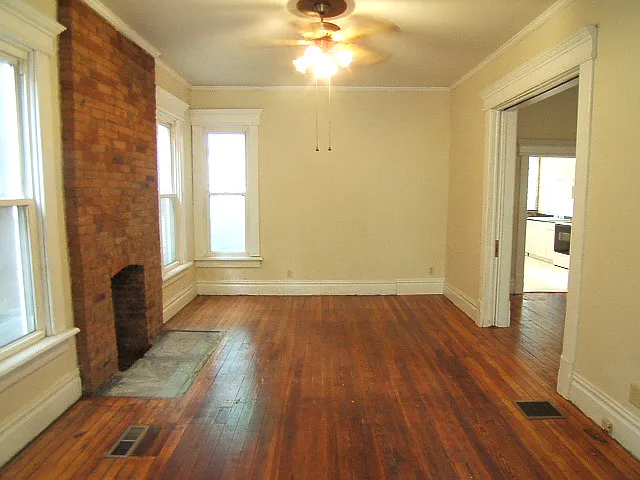 1358 Neil Ave — Photo 11