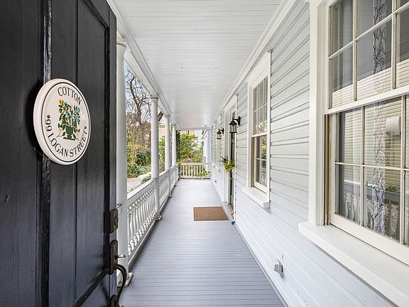 5th image of 99 Logan St