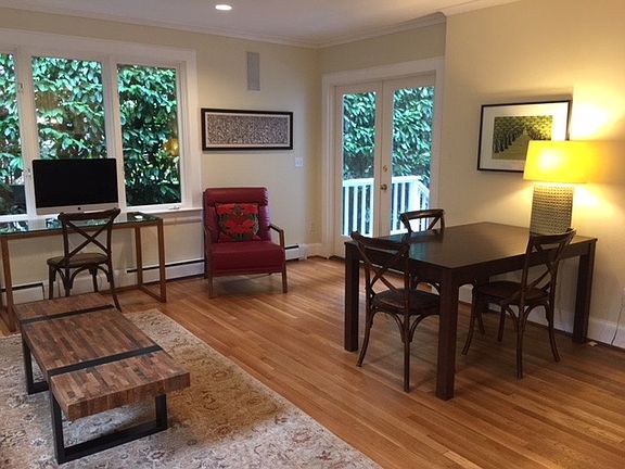 family room off kitchen
