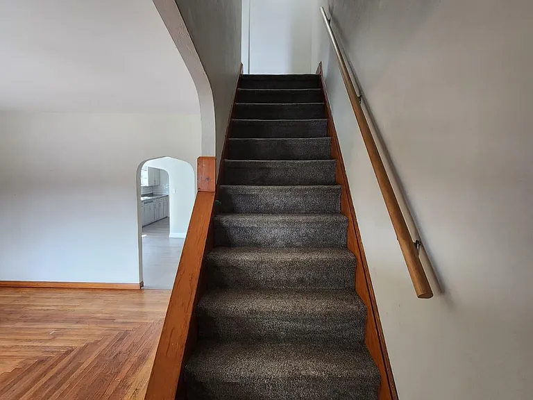 166 E State St #166 — Photo 12