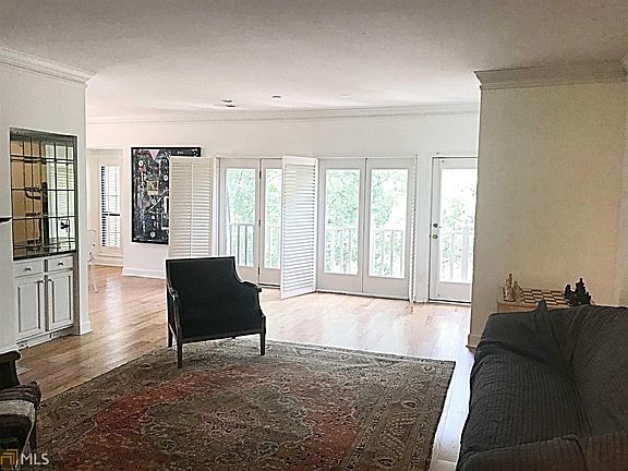 3rd image of 28414 Plantation Dr NE