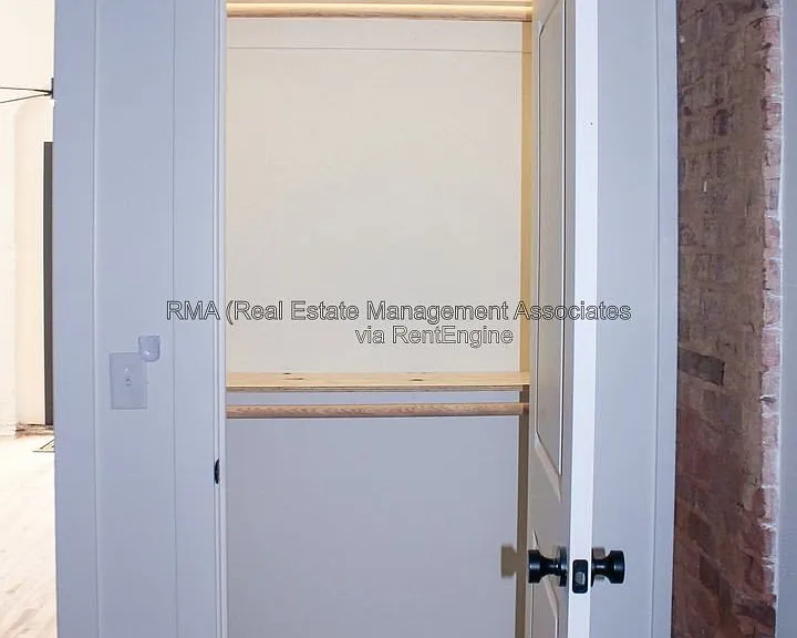 4 Zebulon St #1B — Photo 11