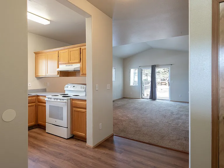 2358 NE Ocker Dr #14 — Photo 7