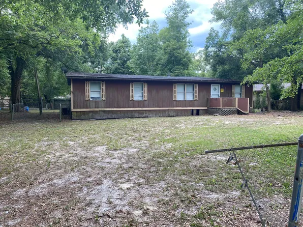 8348 Nussbaum Dr, Jacksonville, FL 32210