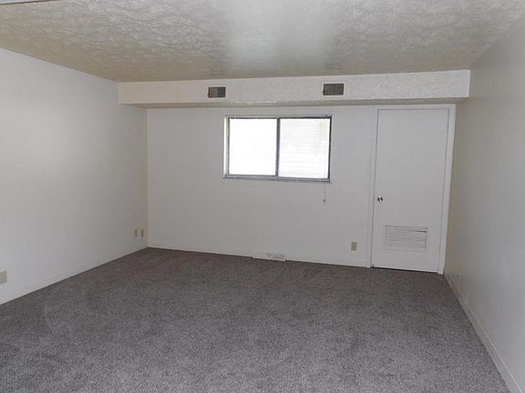 5th image of 1860 Mahoning Ave NW APT 105