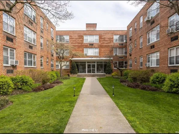 125 Main Street #2H, Port Washington, NY 11050