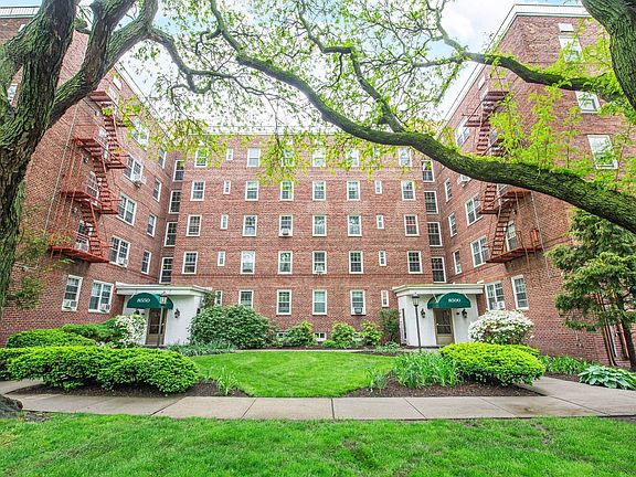 3rd image of 8500 Boulevard E APT 4H
