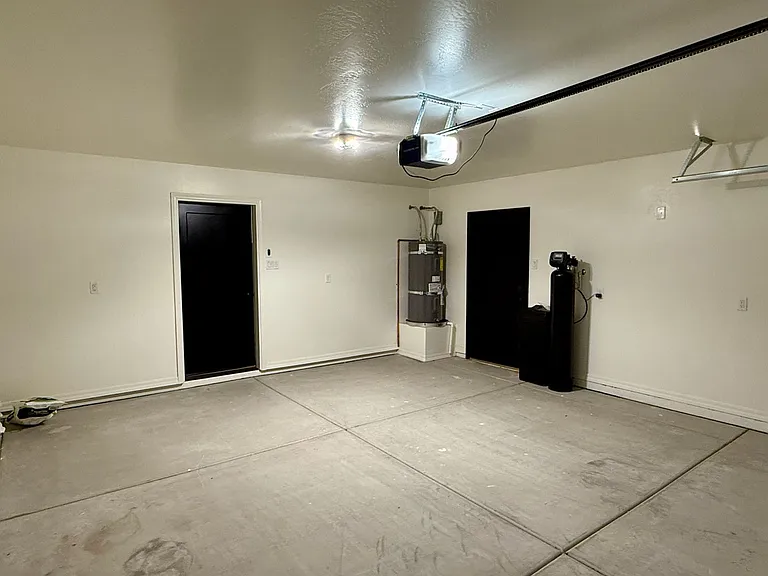 3877 E Santa Rosalina Ln — Photo 8