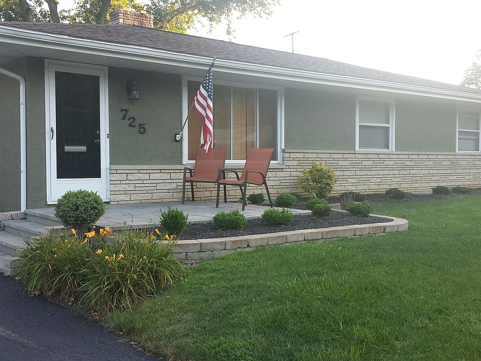 1st image of 725 Latham Ct