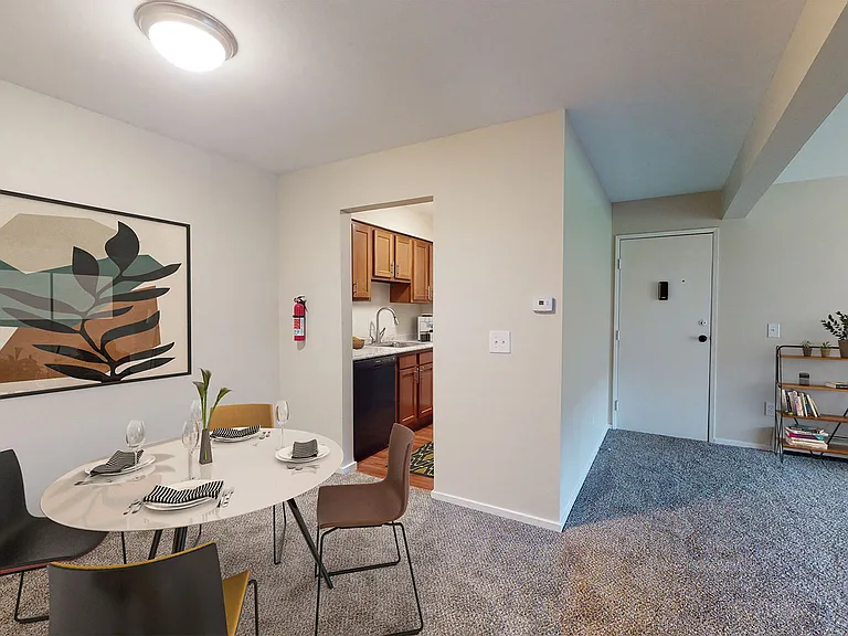 611 Regency Way — Photo 9
